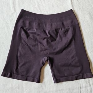 Aurola Seamless Plum Bikers Shorts M/L High Waist